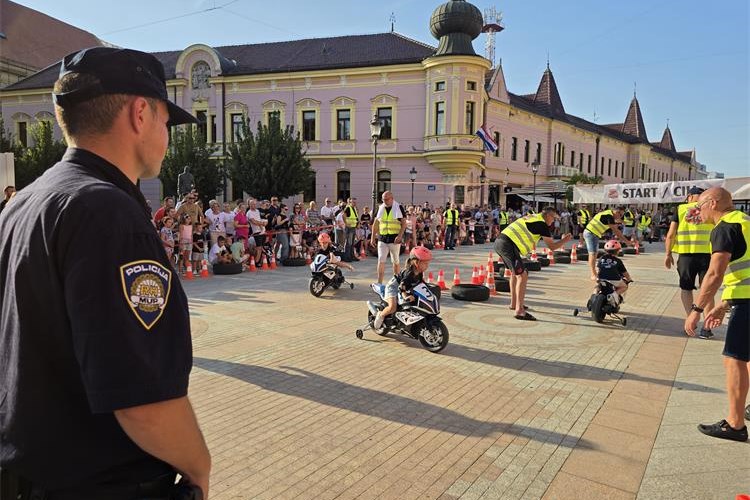 Slika /PU_VS/Akcije/Dječja moto utrka VK 13-7-2025/20250713_181308.jpg
